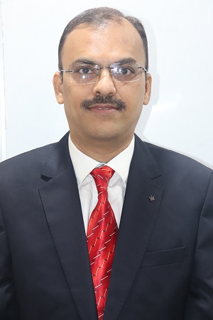 Dr. Akshay Damani